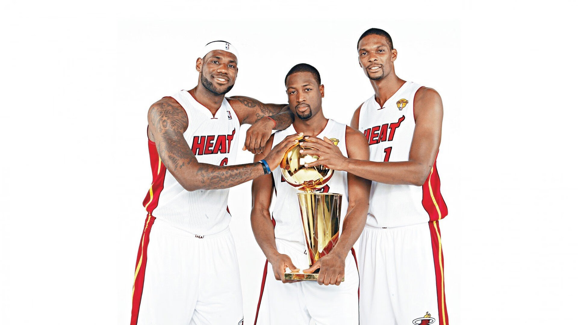 篮球赛事直播技术升级提升观赛体验，篮球比赛现场直播节目